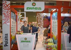 Anna Litwin and Monika Pluta from Ewa-bis. This Polish company deals mostly in apples, both conventional and organic ones.